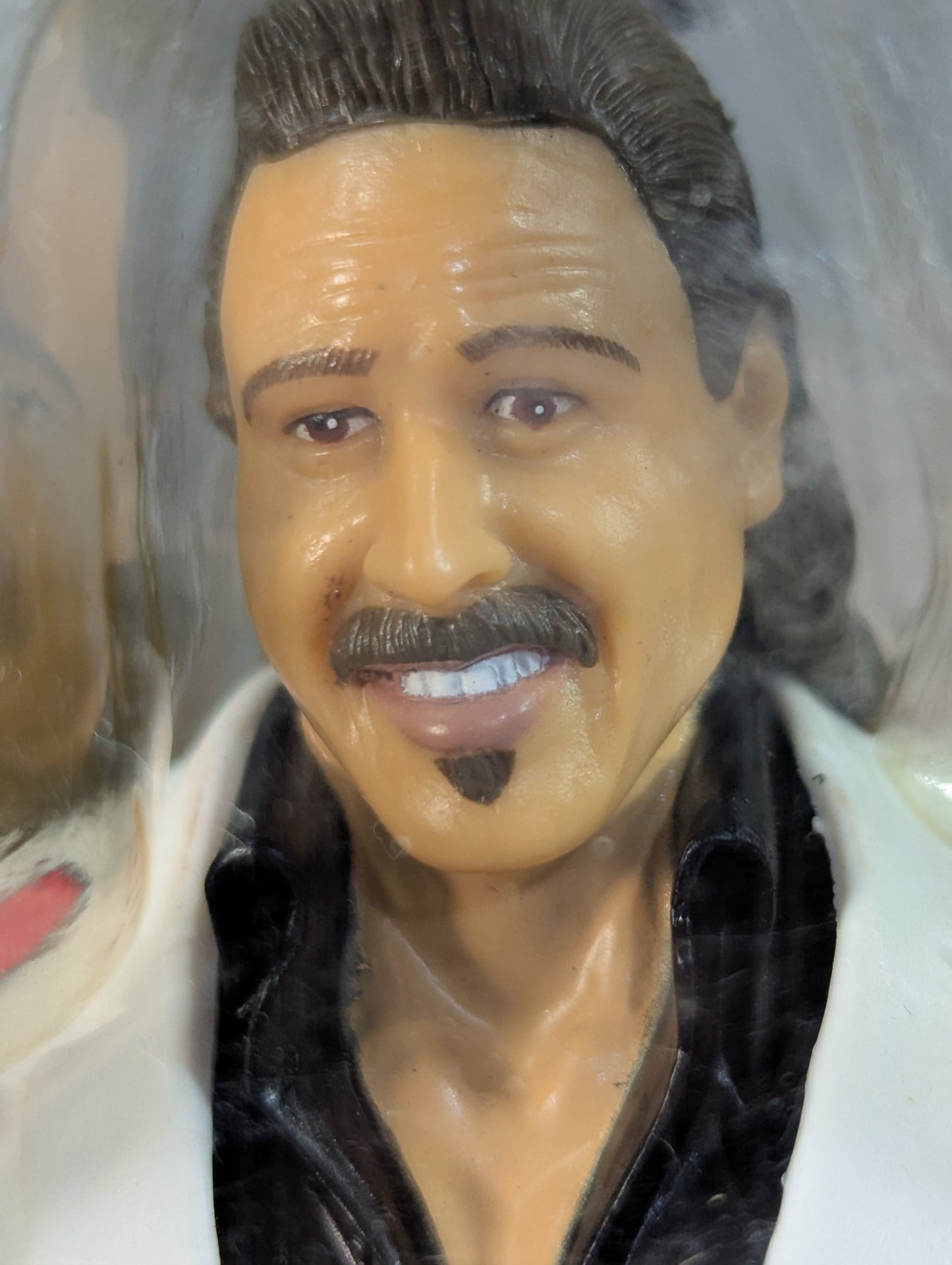 ジミー・ハート(拡声器・サングラス)