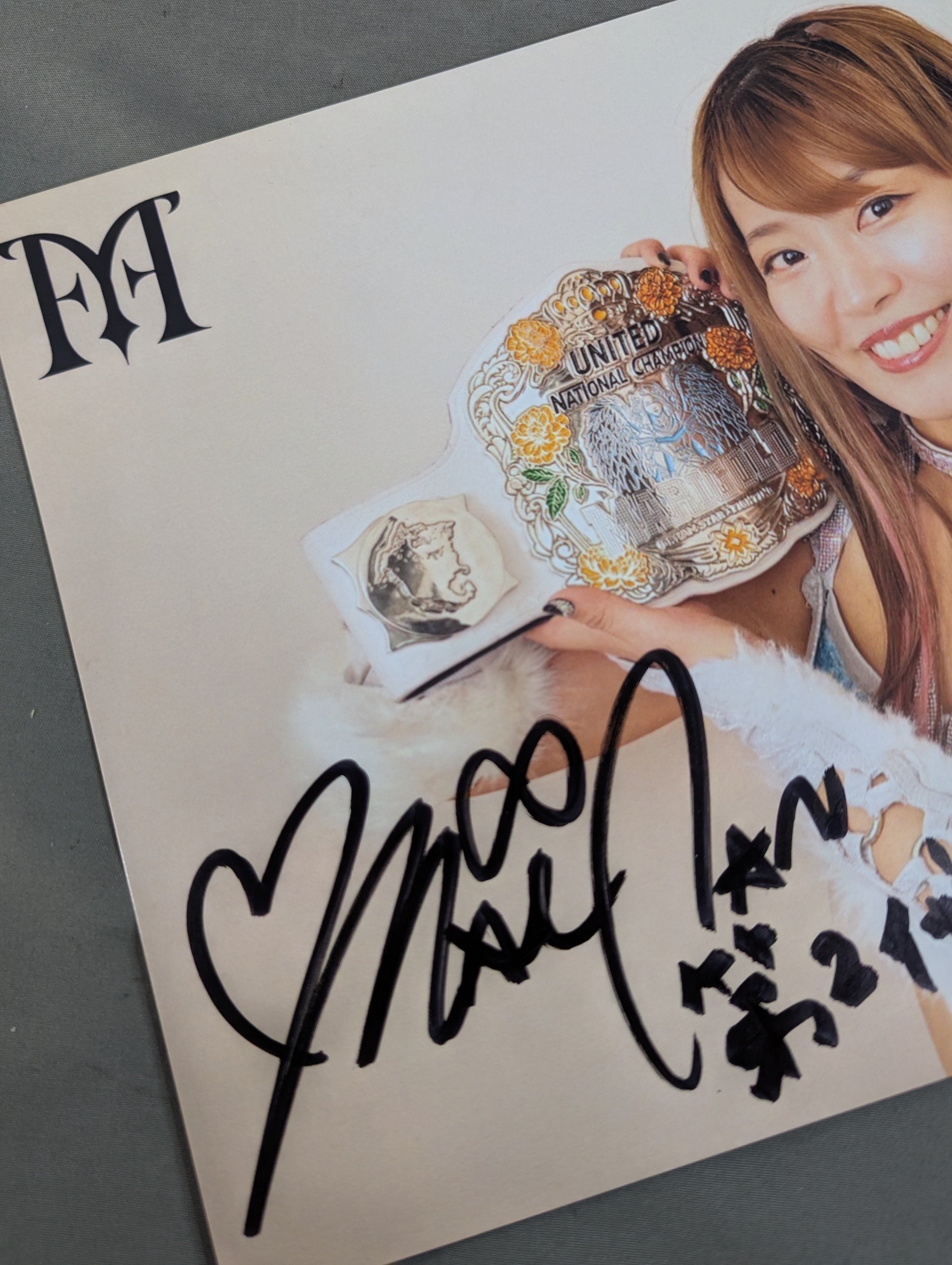 女子プロレス マリーゴールド 直筆サイン入りカード 桜井麻衣 トレカ