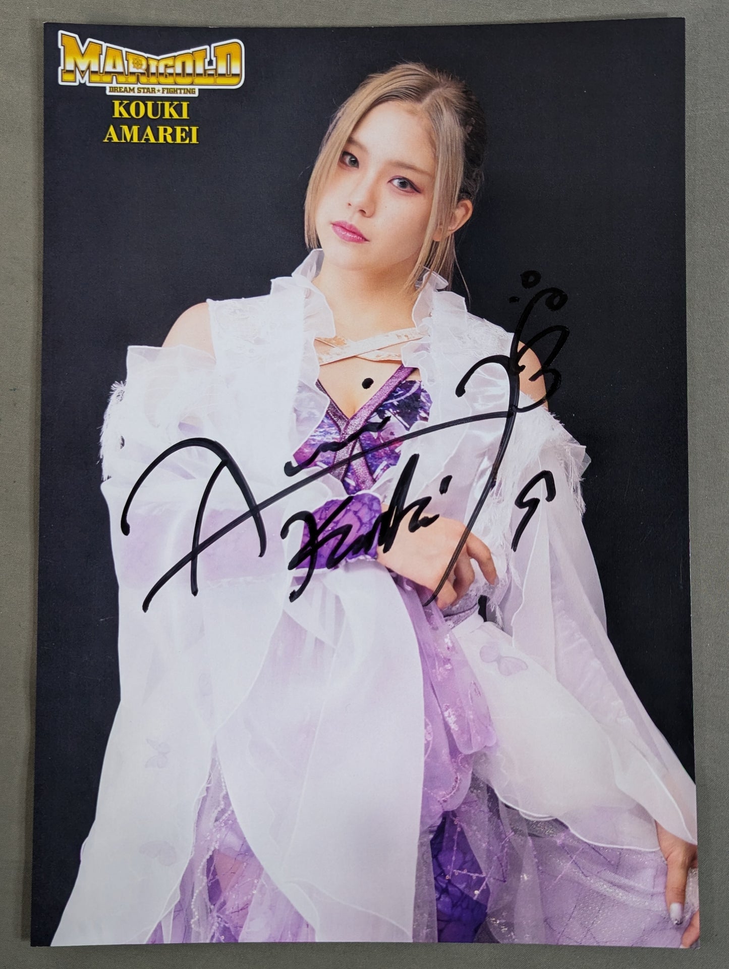 天麗皇希 直筆サイン入り  ポートレート(C-6)