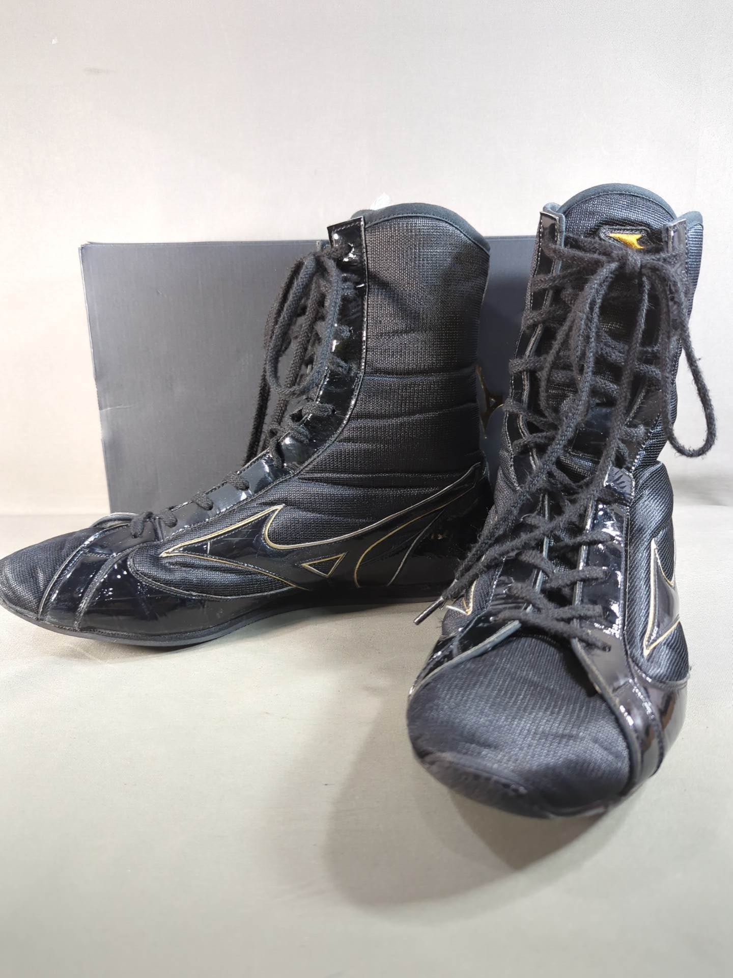 Mizuno フィニッシャーMID ボクシングシューズ – 闘道館