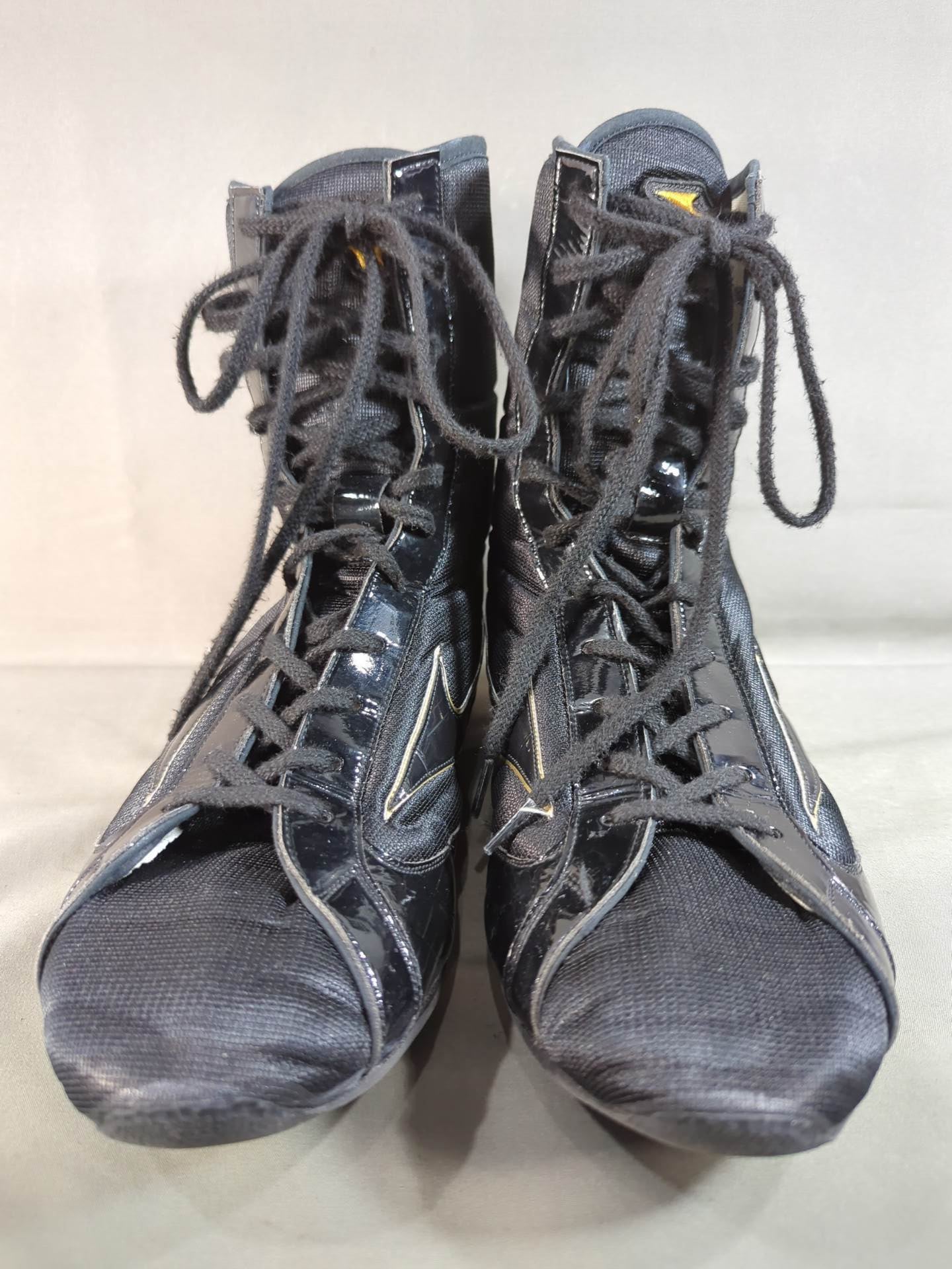 Mizuno フィニッシャーMID ボクシングシューズ – 闘道館