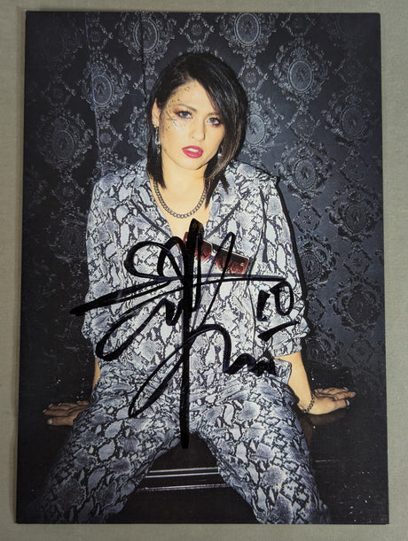 Giulia  hand signed autograph Pro-Photo (A-4)