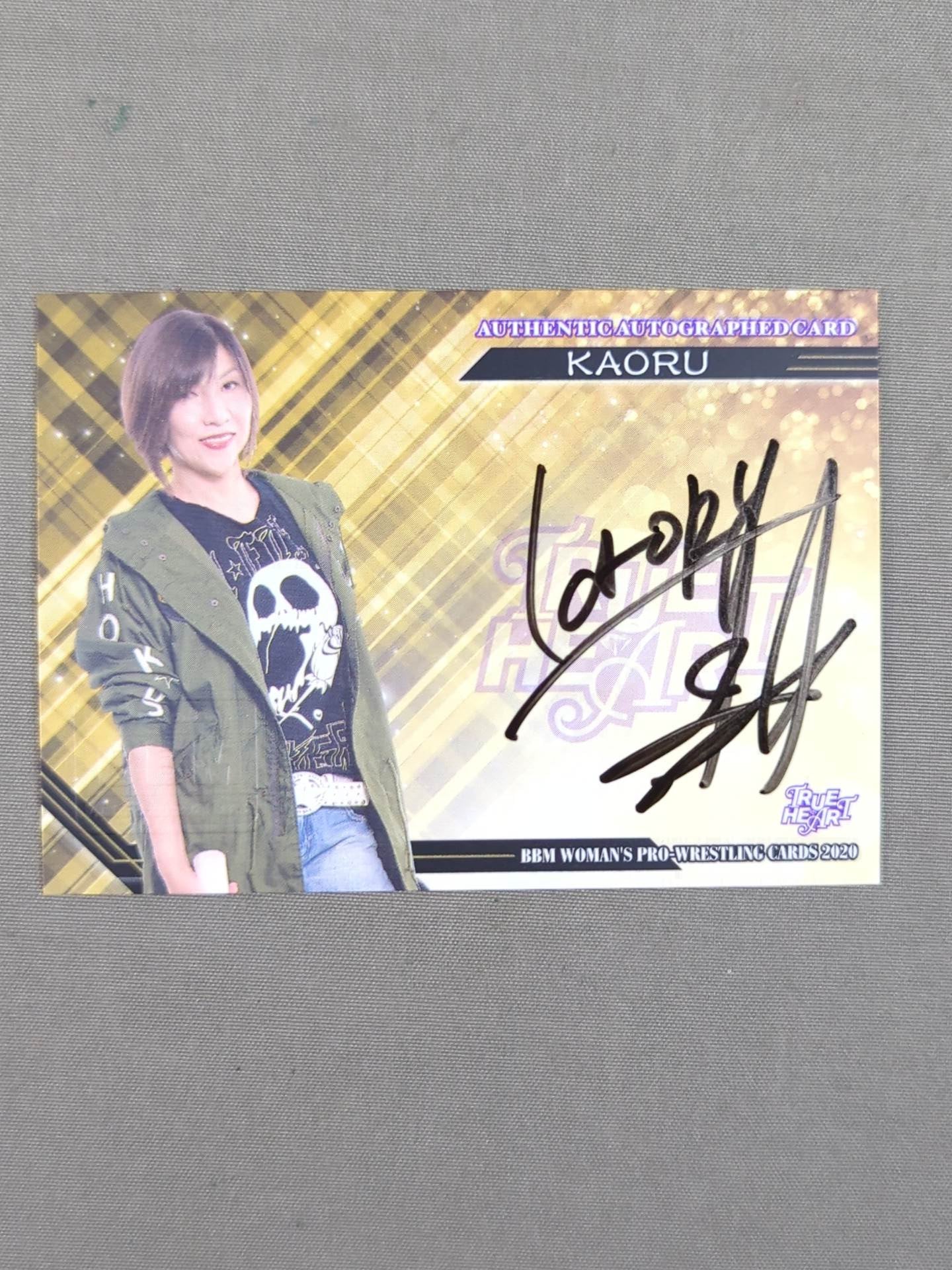 2020 BBM KAORU 公式サインカード