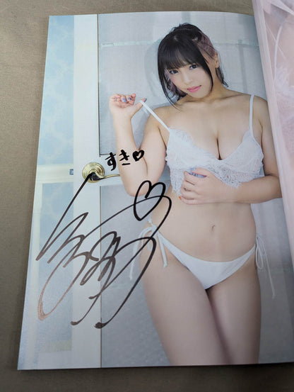 【直筆サイン入り】白川未奈 写真集 THE VENUS