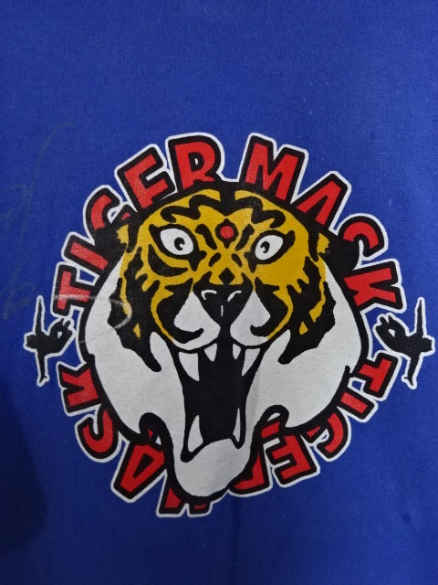 四代目タイガーマスク　マニア館製　サイン入り 直筆サイン入り】4代目タイガーマスク「TIGER MASK」Tシャツ – 闘道館