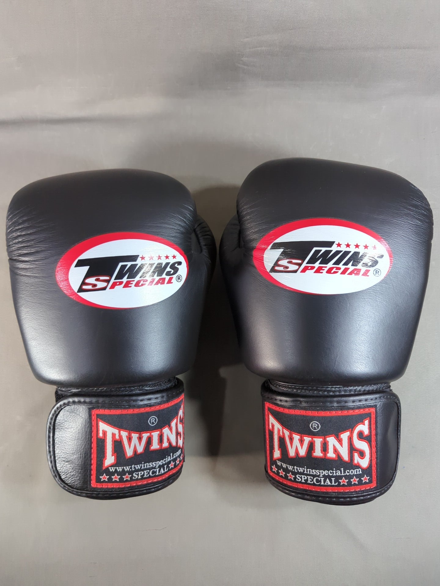 TWINS ボクシンググローブ①(黒) – 闘道館