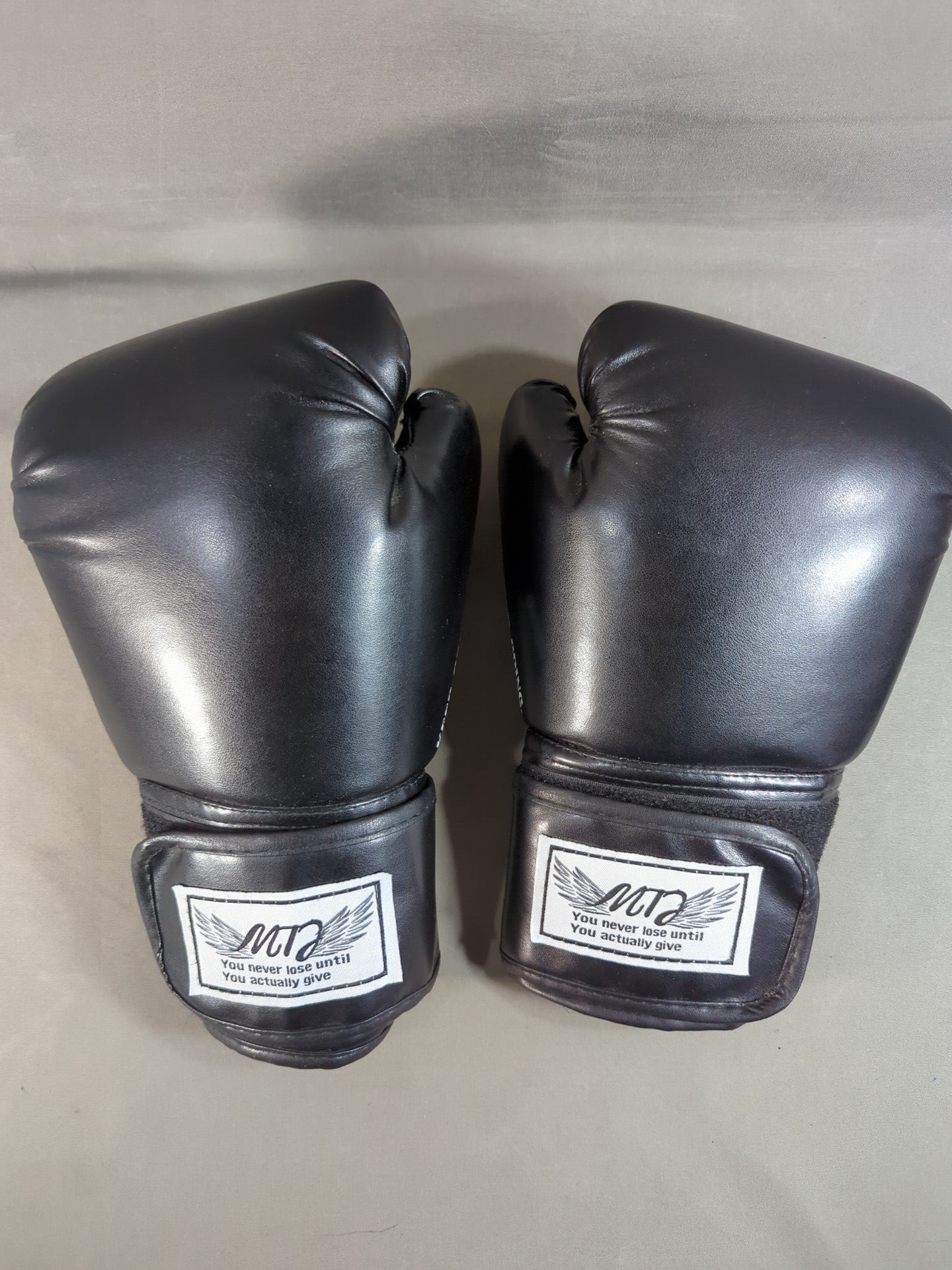 Perforated Gloves (Black)