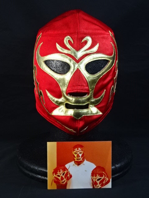 Mil Mascaras 