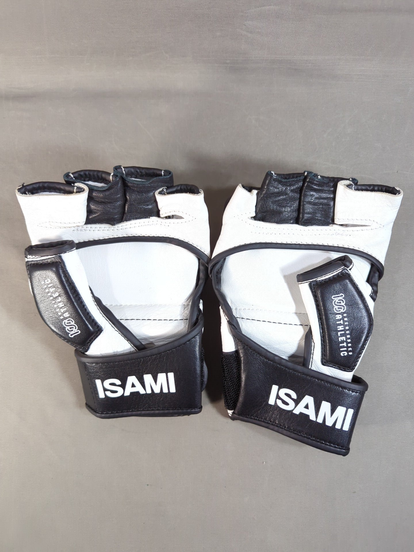 ISAMI×100Athletic 100A SHOOTO GLOVES オープンフィンガーグローブ