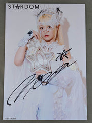 なつぽい 直筆サイン入り スターダムポートレート(Q-7) – 闘道館