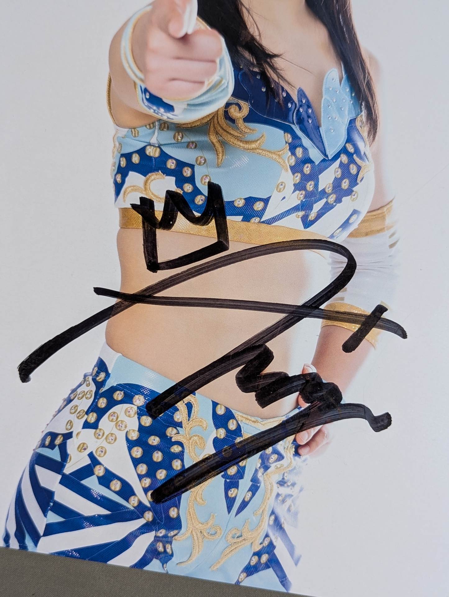 天咲光由 直筆サイン入り スターダムポートレート(J-4) – 闘道館