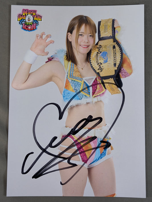 Mayu Iwatani  hand signed autograph Pro-Photo (A-2)