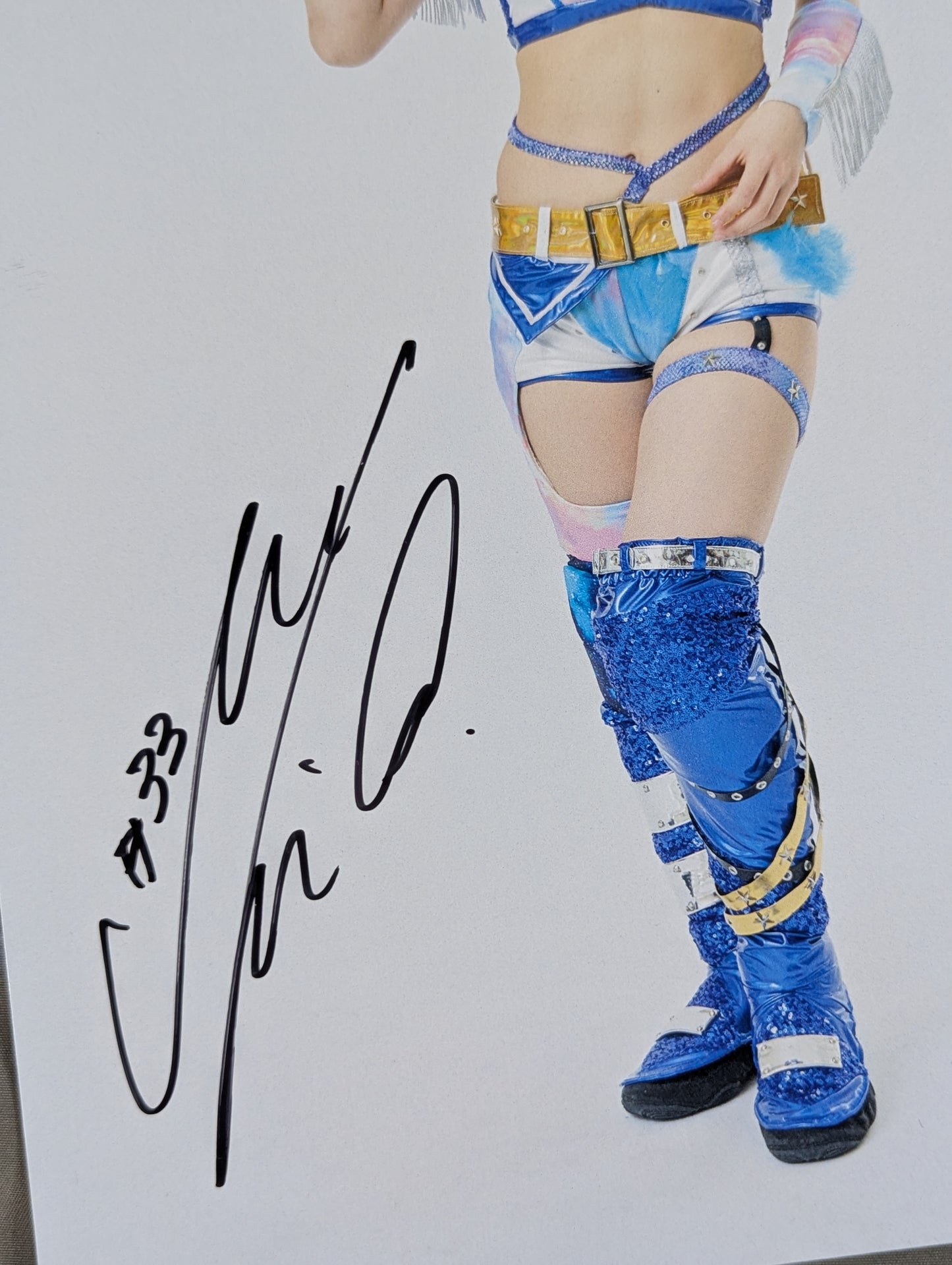 Misa Matsui  hand signed autograph Pro-Photo (B-9)