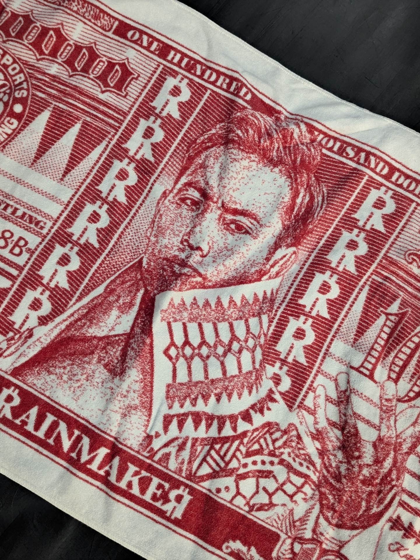 オカダ・カズチカ「レインメーカードル」バスタオル(2020) – 闘道館