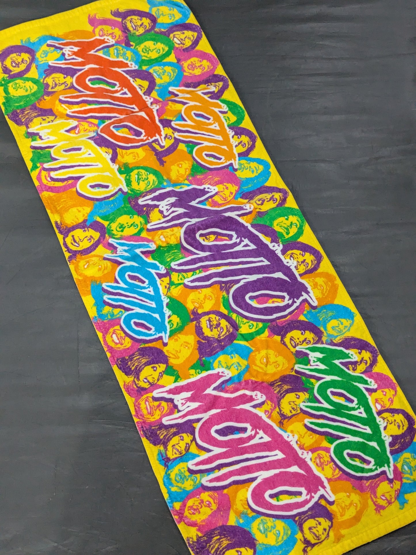 Hiromu Takahashi  "Wipe and hold up and wrap" sports towel