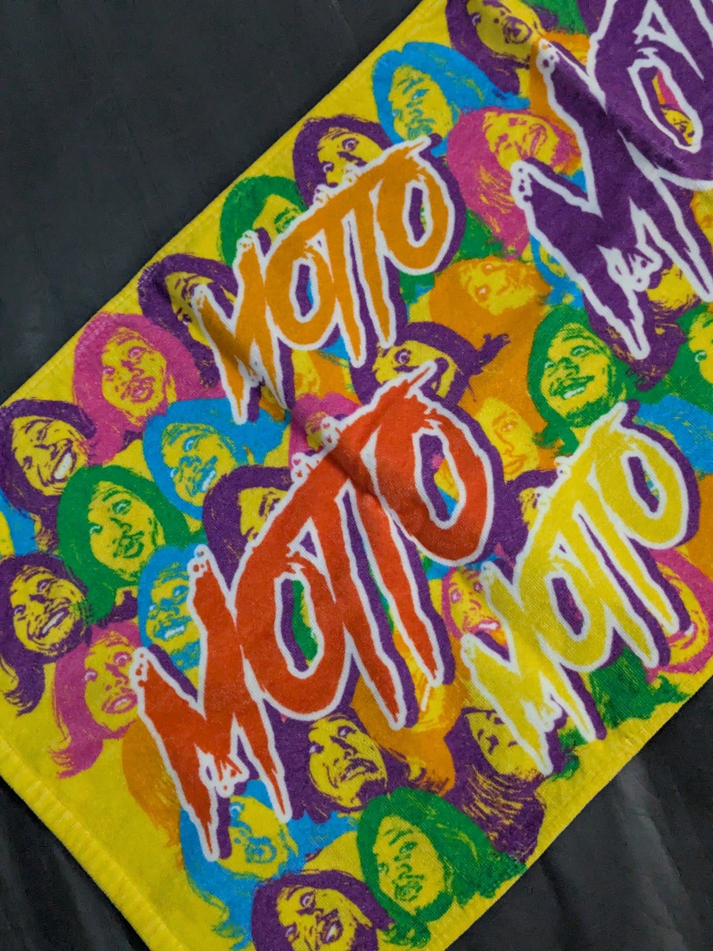 Hiromu Takahashi  "Wipe and hold up and wrap" sports towel
