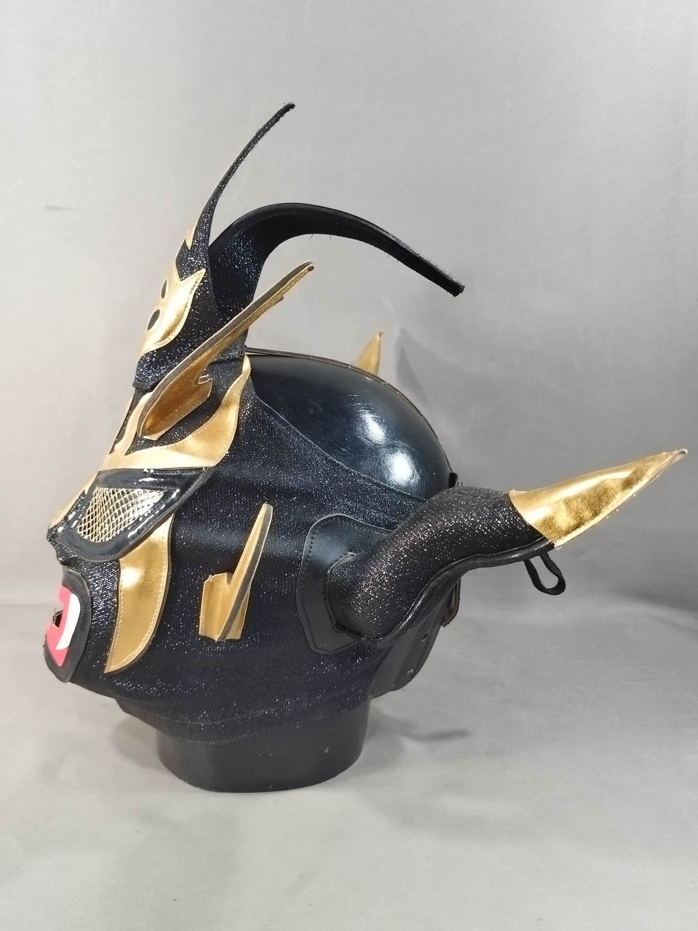 新品レア　獣神サンダーライガー、えベイガー　ブラックバージョン 獣神サンダー・ライガー – 闘道館