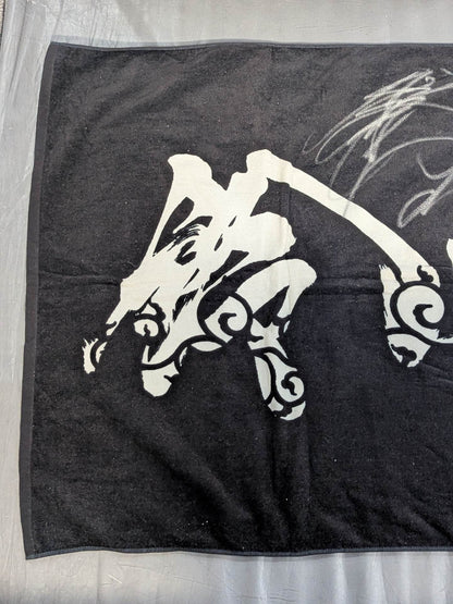 【hand signed autograph】 Suzuki-gun "flag wind" bath towel