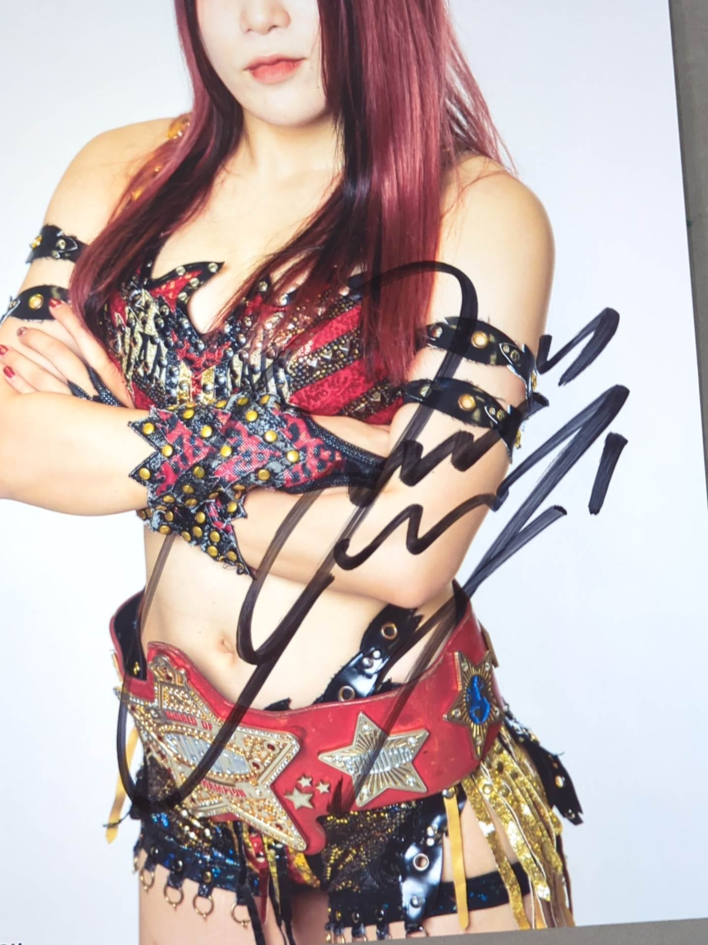 Utami Hayashishita  hand signed autograph  Starda Pro-Photo  (U-1)