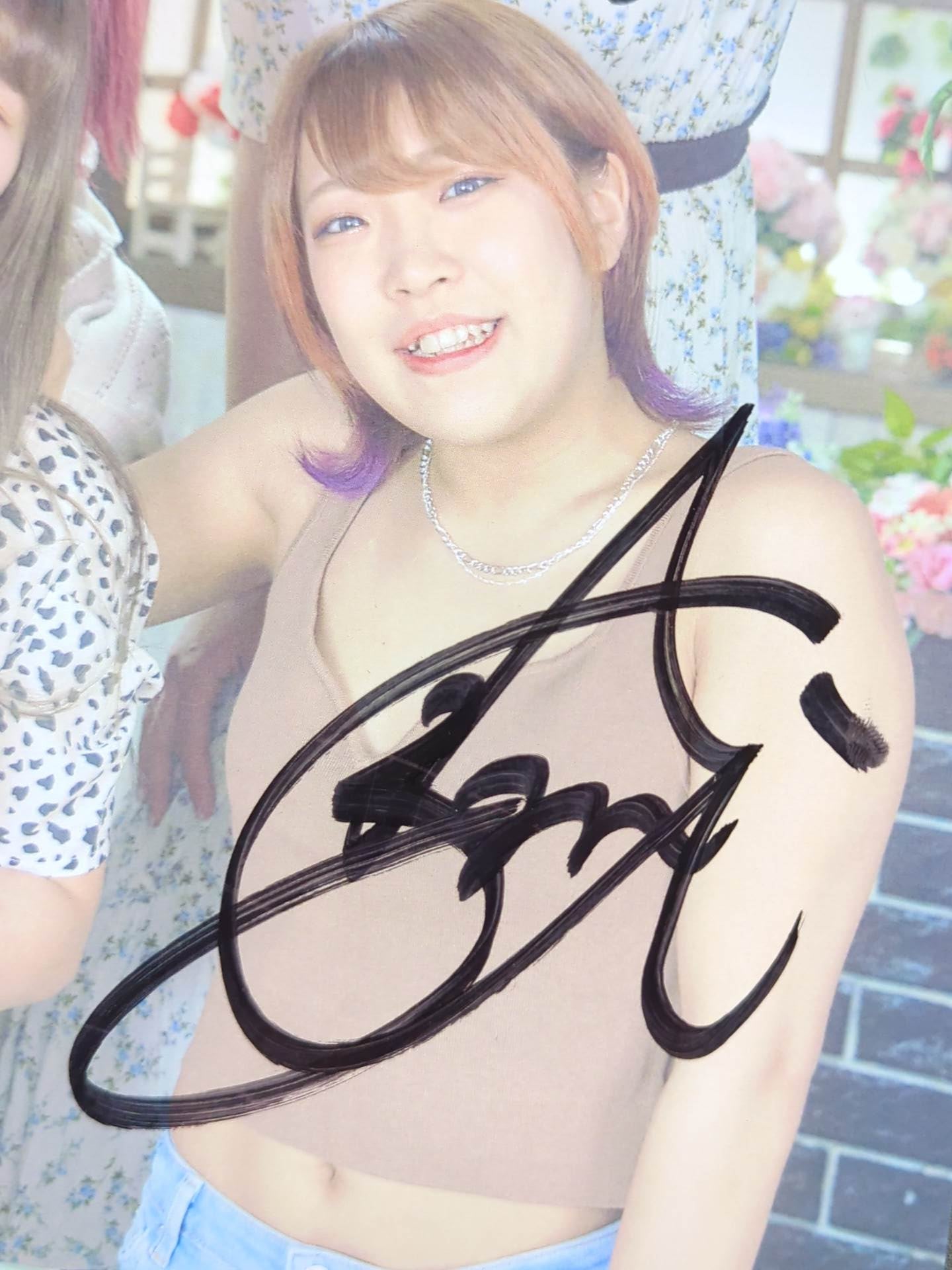 ☆4選手直筆サイン入り☆ Queen's Quest 直筆サイン入りポートレート