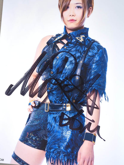 MIRAI hand signed autograph  stardom Pro-Photo (D-1)