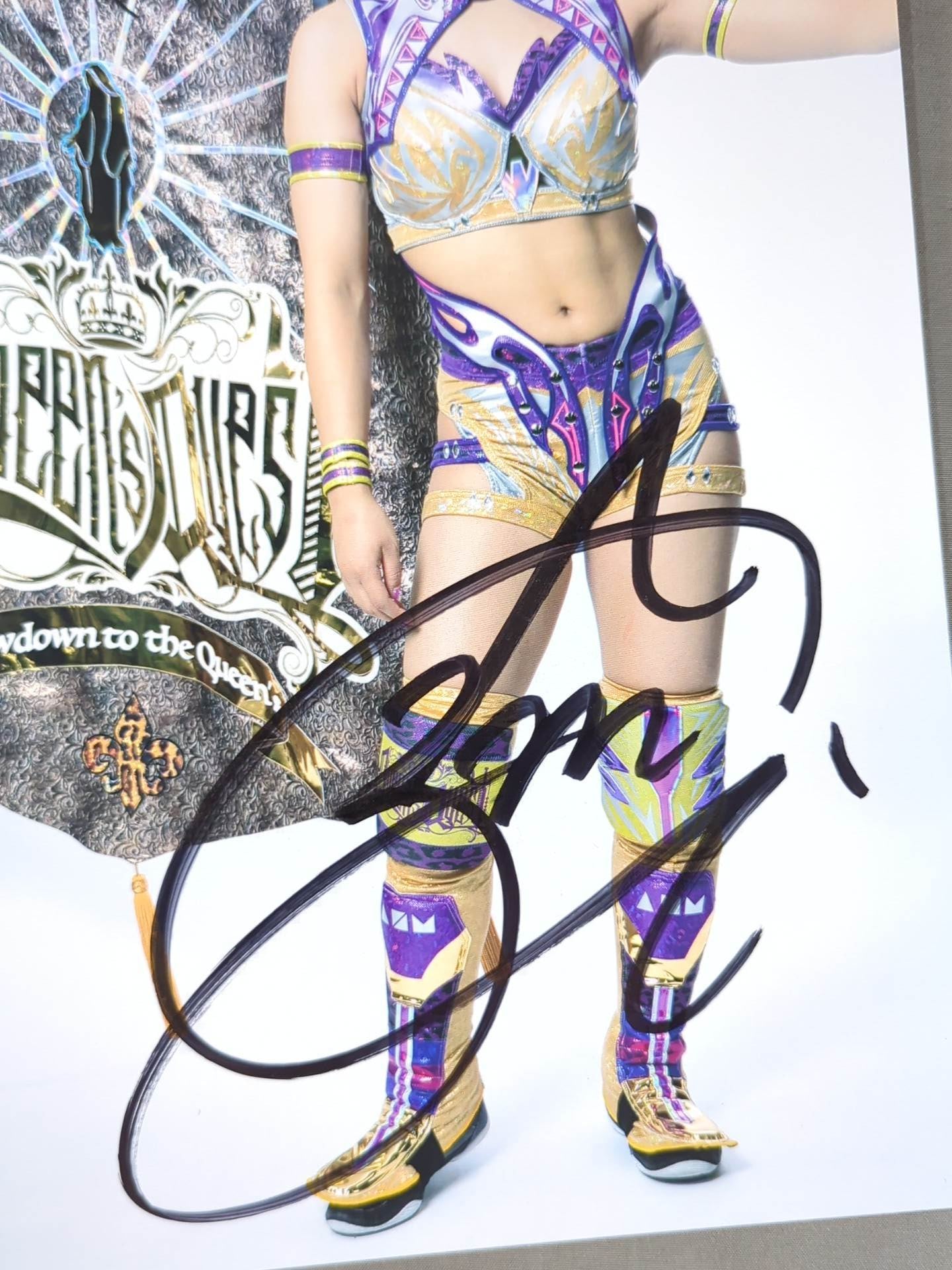 AZM 直筆サイン入り スターダムポートレート(R-2) – 闘道館