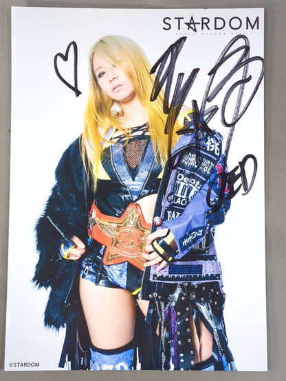 Momo Watanabe  hand signed autograph  Starda Pro-Photo  (L-4)