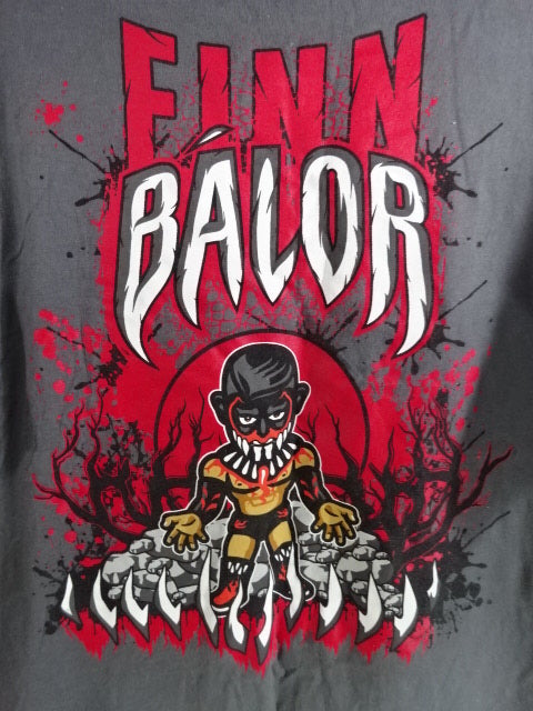 フィン・ベイラー イラストTシャツ①(WWE(2016 / グレー) – 闘道館