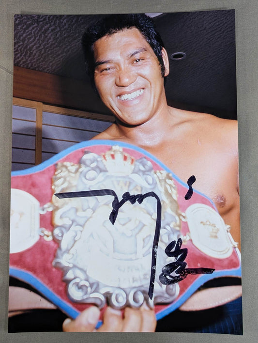 ストロング小林 直筆サイン入り 大判写真①