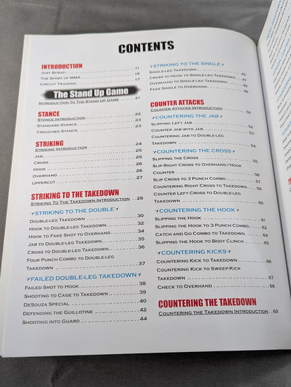 MIXED MARTIAL ARTS : THE BOOK OF KNOWLEDGE