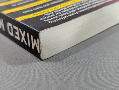 MIXED MARTIAL ARTS : THE BOOK OF KNOWLEDGE