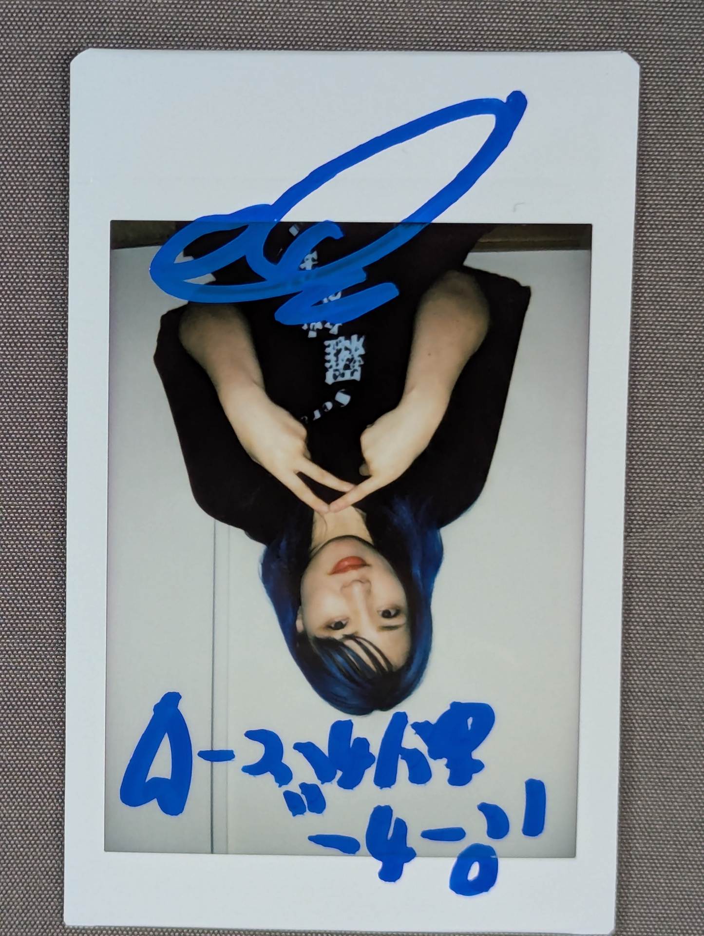Risa Sera  hand signed autograph Photo check (1)