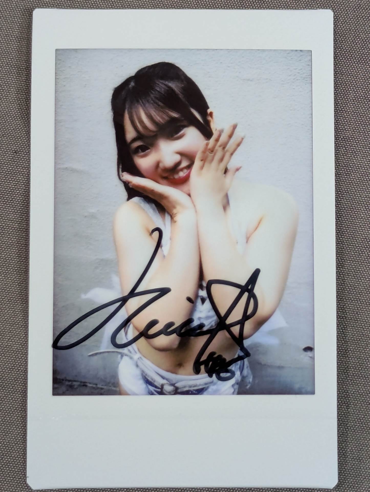 Kizuna Tanaka hand signed autograph  photo Cheki (1)