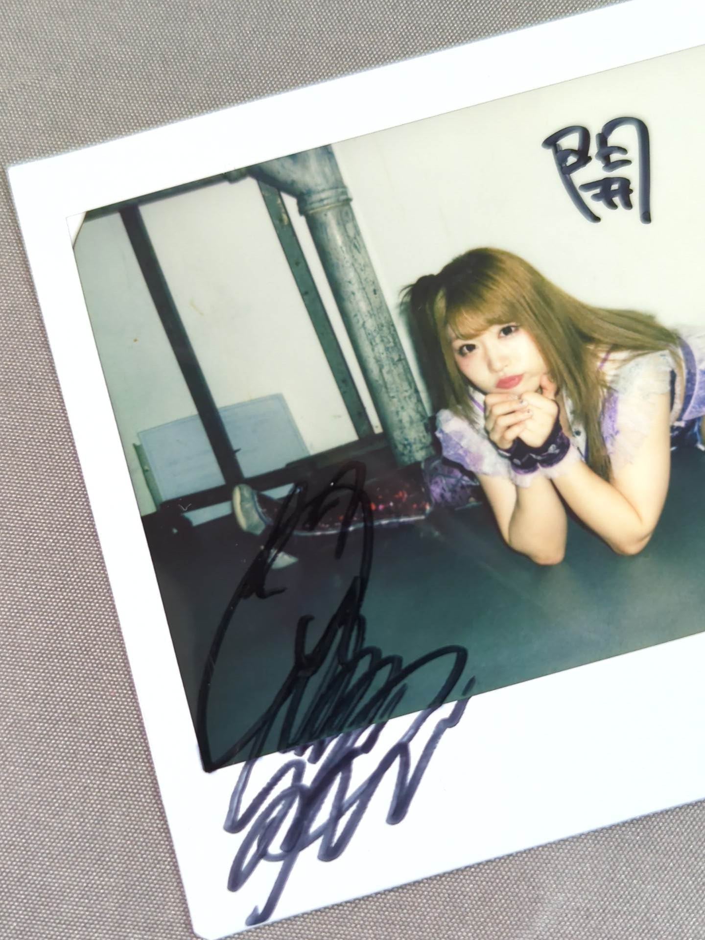 中野たむ 直筆サイン入り チェキ(N-5)