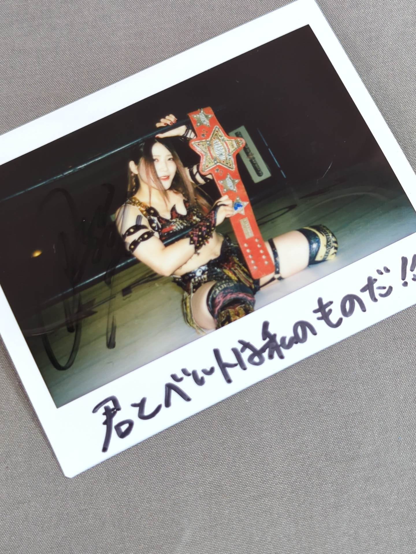 林下詩美 直筆サイン入り チェキ(D-7)