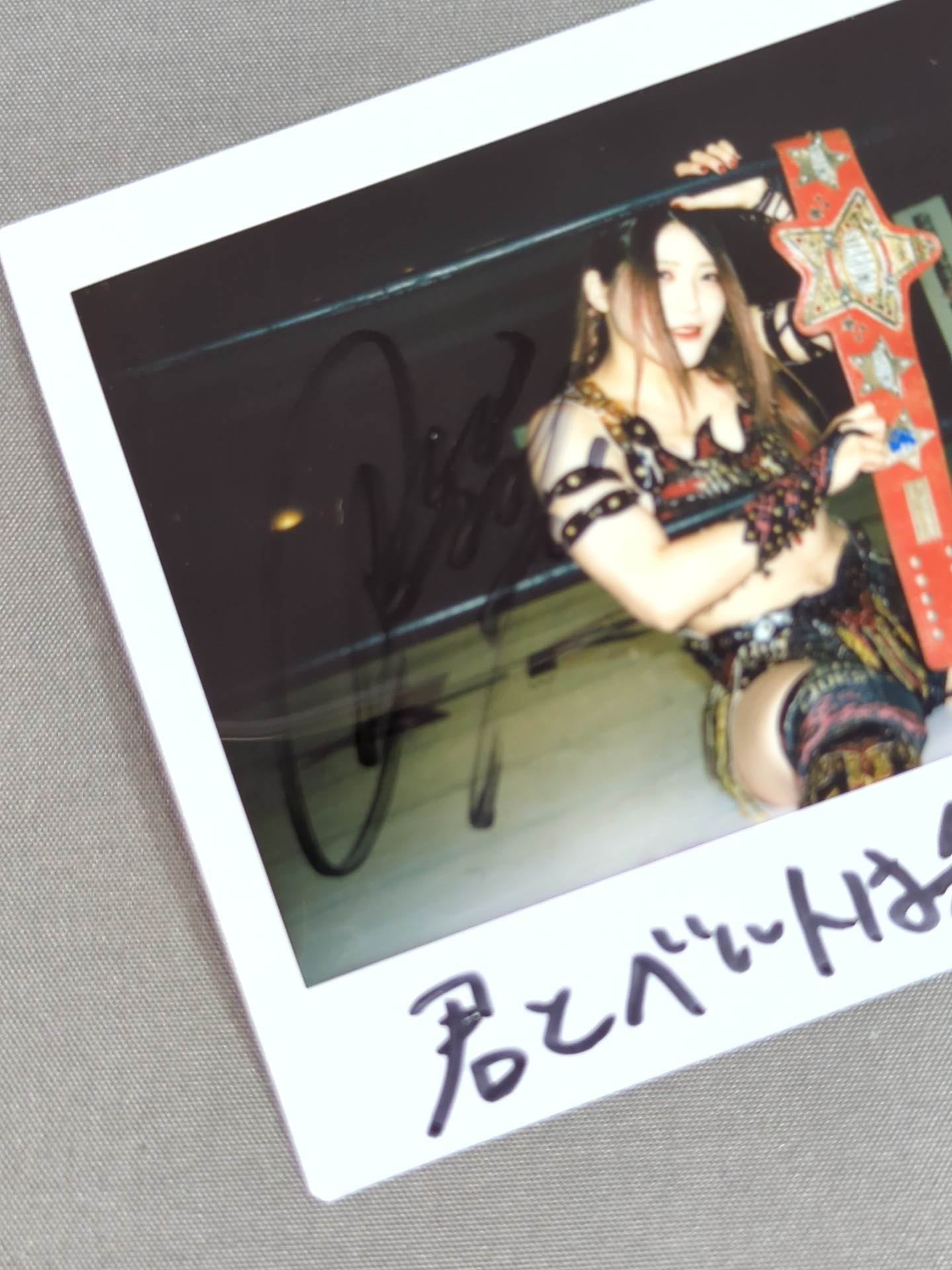 林下詩美 直筆サイン入り チェキ(D-7)