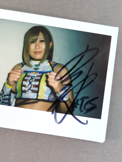 Konami  hand signed autograph  Cheki (C-5)