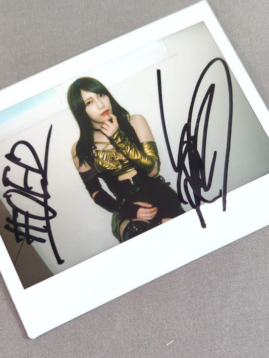 Saki Kashima  hand signed autograph  Cheki (A-5)