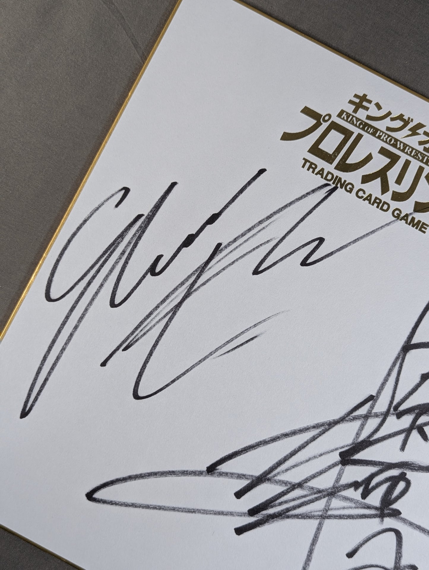 Michael Elgin  & Yoshitatsu (King of Pro-wrestling Shikishi ( Autograph board ) )