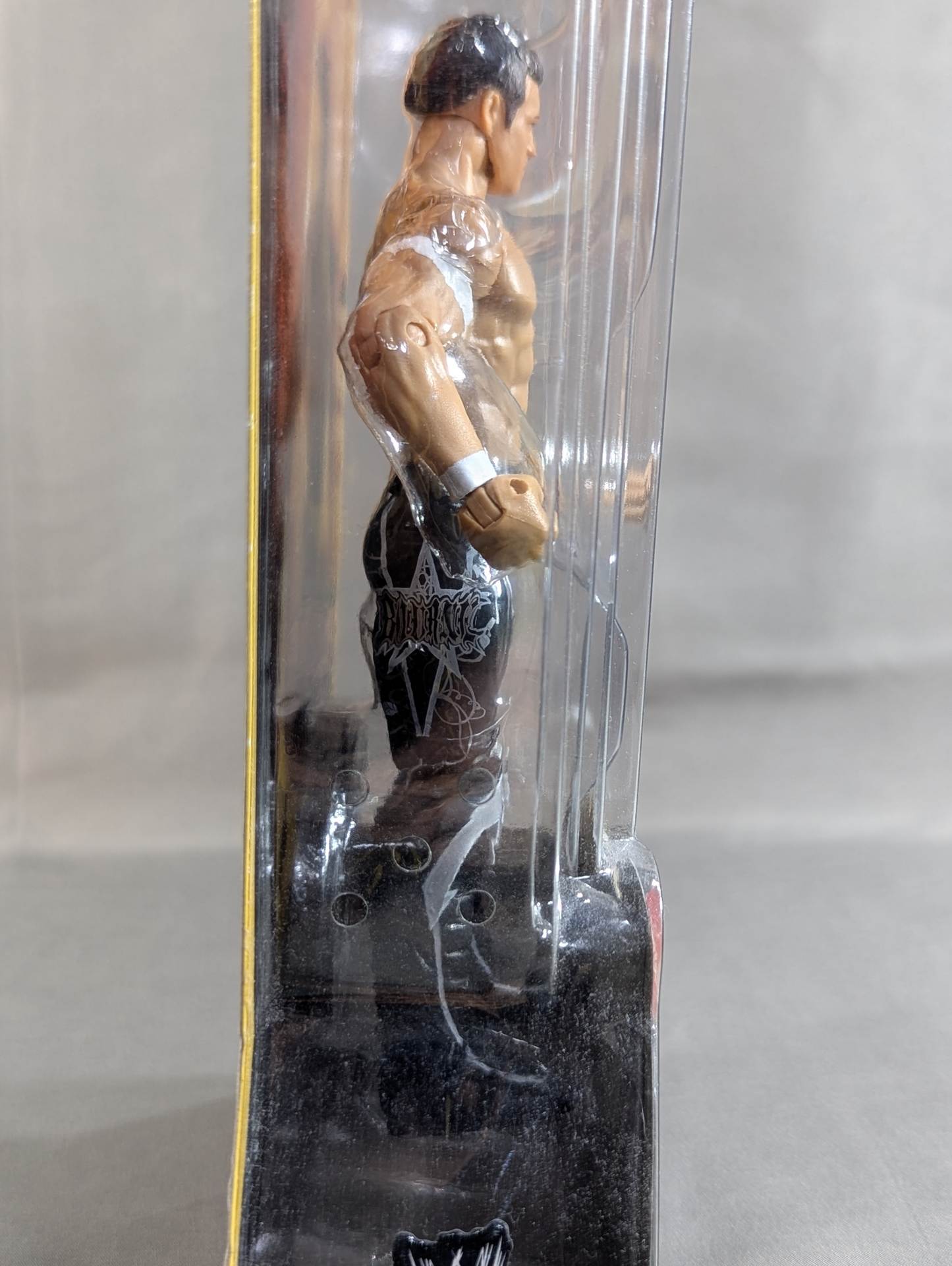 エヴァン・ボーン(黒タイツ)