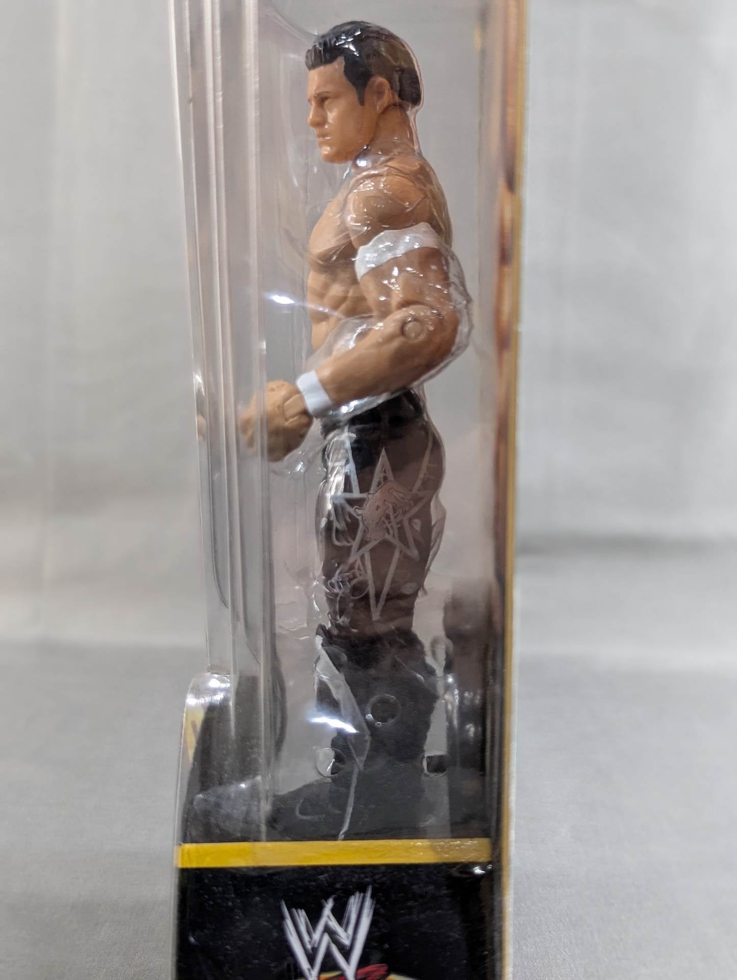 エヴァン・ボーン(黒タイツ)