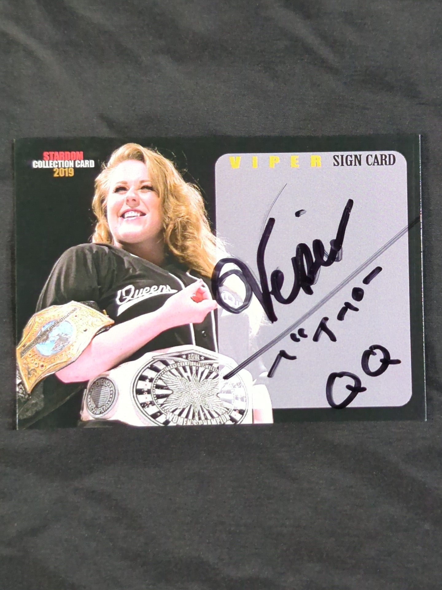 2019 STARDOM COLLECTION CARD Viper Official Autographed Card