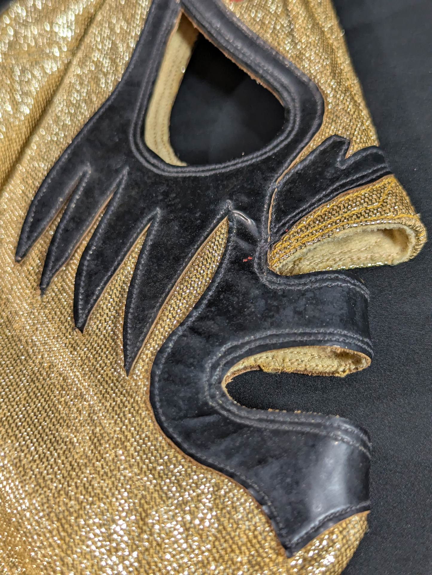 ★ Mil Mascaras Gold Black Trade ★