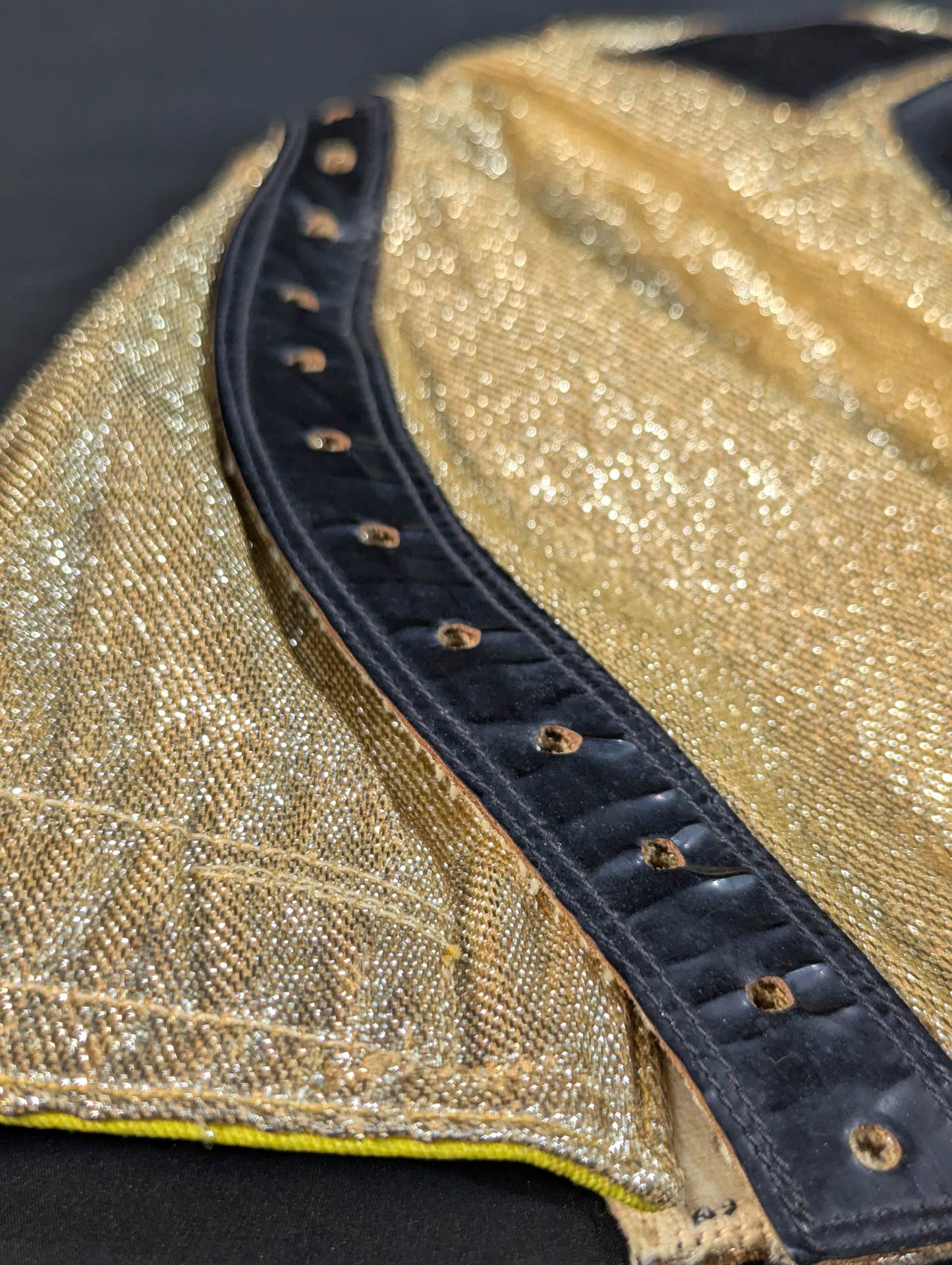 ★ Mil Mascaras Gold Black Trade ★