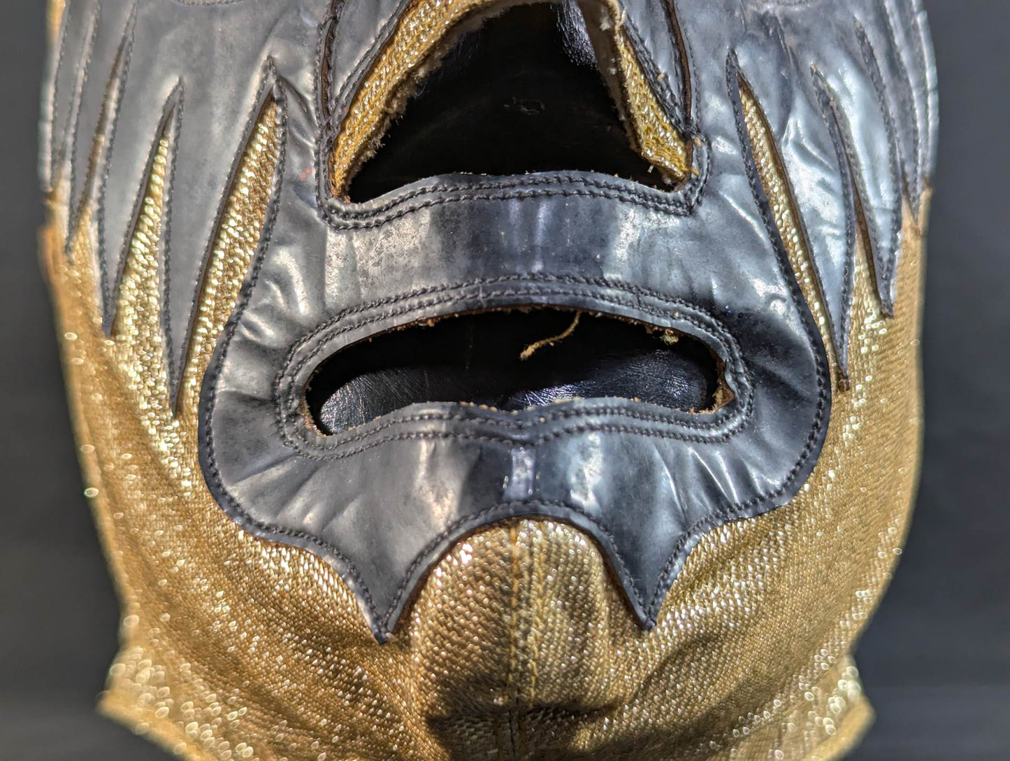 ★ Mil Mascaras Gold Black Trade ★