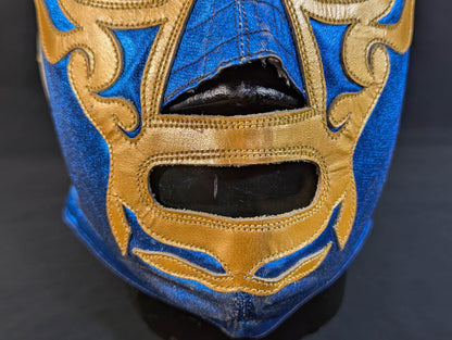 Mil Mascaras 