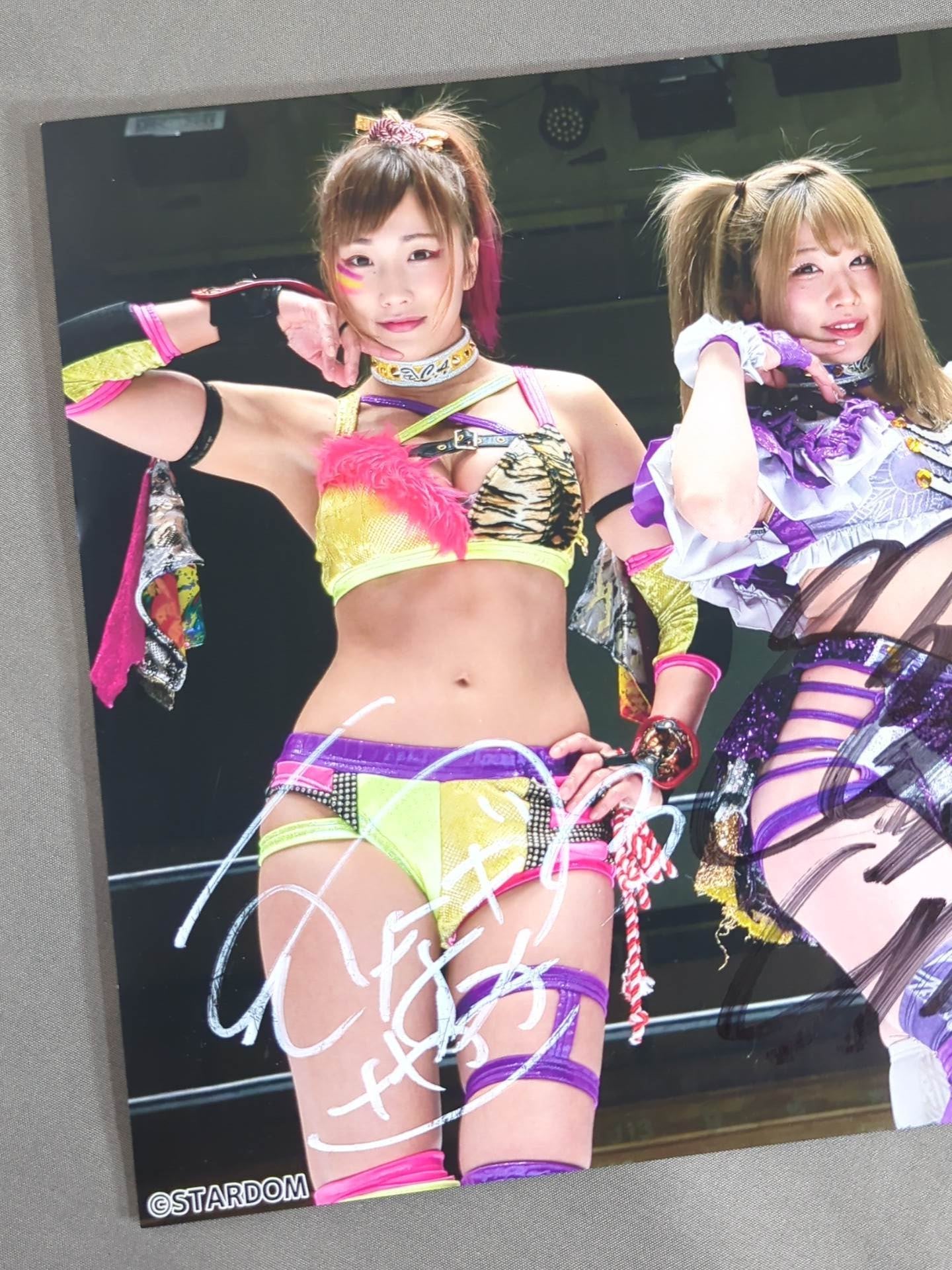 ☆COSMIC ANGELS☆ 3選手直筆サイン入り スターダム ポートレート②