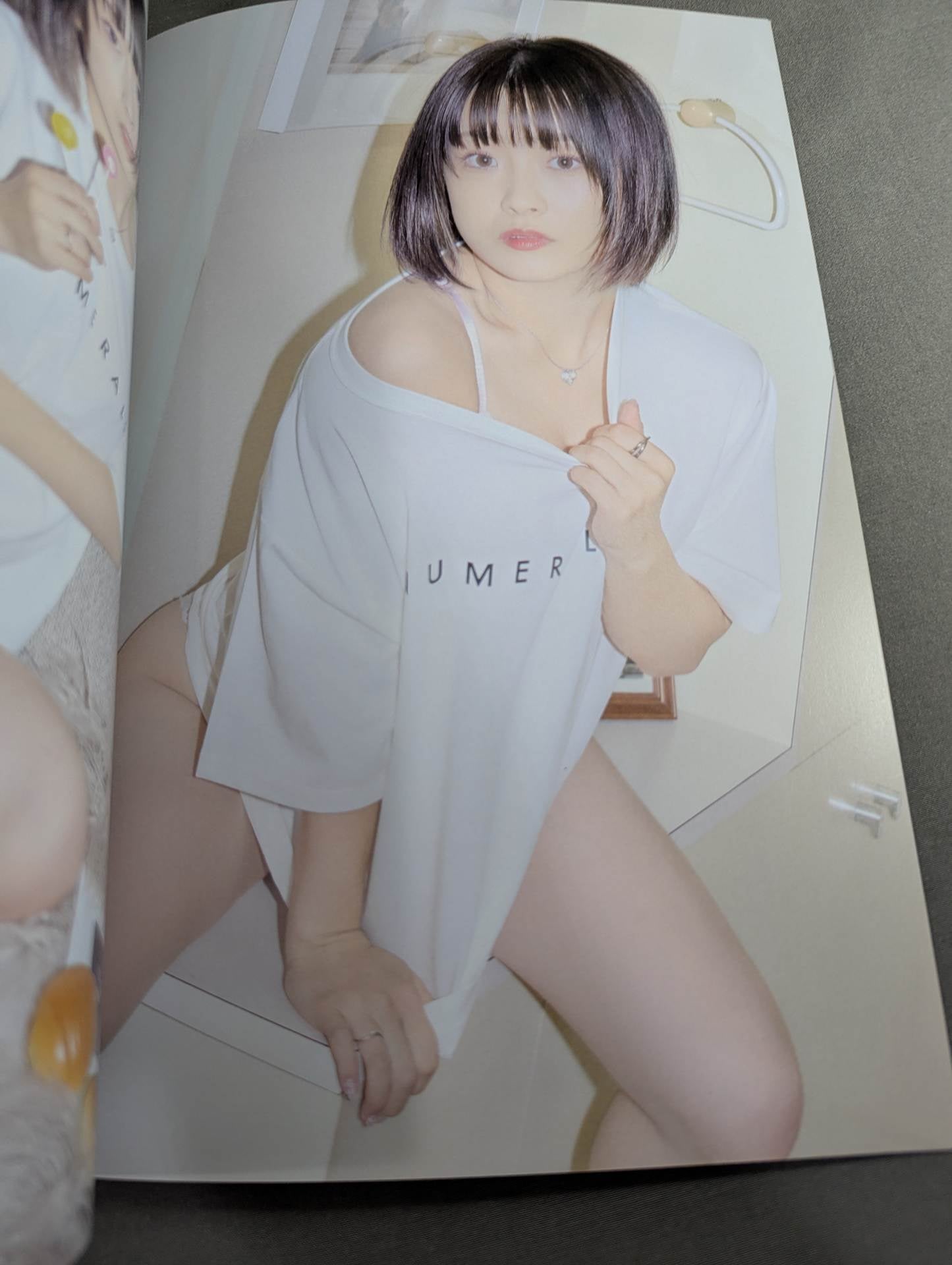 【直筆サイン入り】なつぽい 写真集 ぽい拾い。