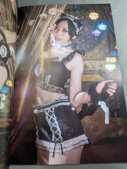 【hand signed autograph】 Saya Kamitani photo gallery Phenex Queen (-Premium Ver.-)