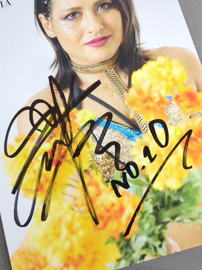 Giulia  hand signed autograph  Marigolds Pro-Photo (A-5)